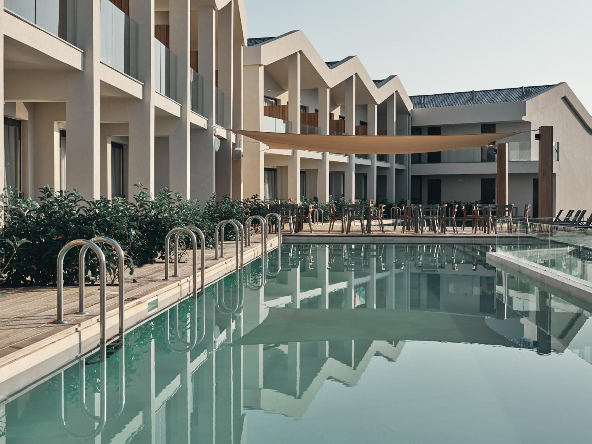 Aqua Bay Suites Plános Eksteriør billede